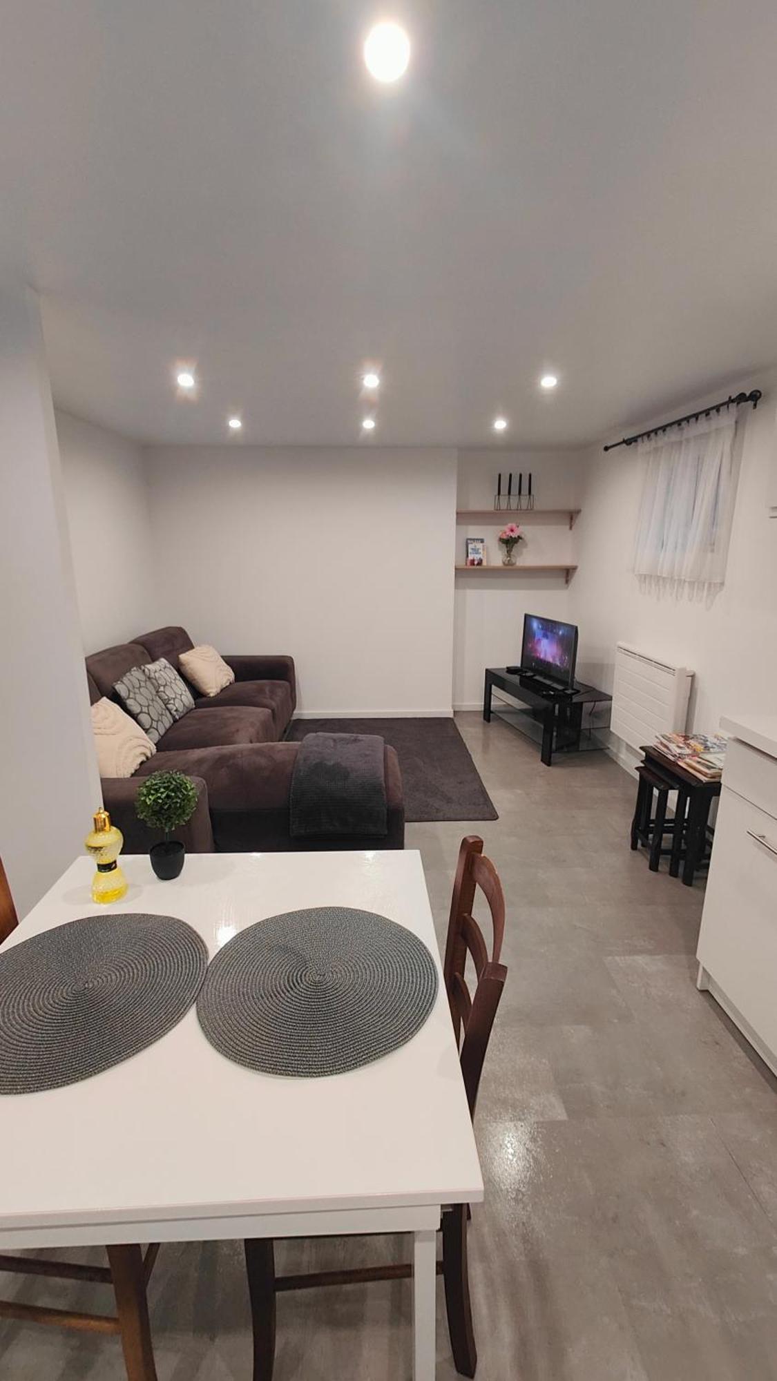 Bel Appartement F2 Entierement Renove 셀레스탓 외부 사진
